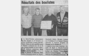 2000.01 Résultats des boulistes  Maurice Valère reçois le diplôme de FFSB